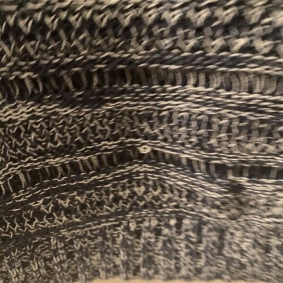 a.n.a Women's Size Large Knit Short Sleeve Sweater Cardigan Pullover Round Neck - Picture 6 of 6